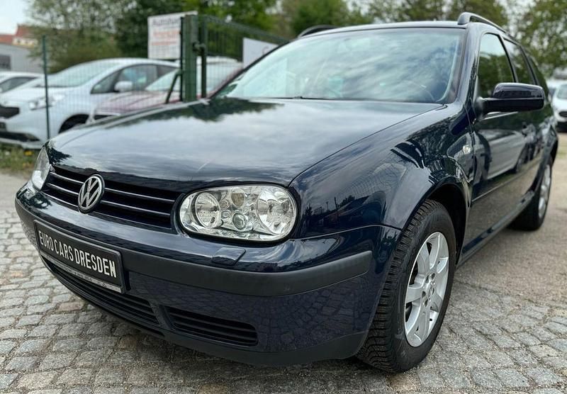 Blau Gebraucht 2005 VW Golf IV Kombi | 3.990 € (Teuer) - Bild 1/4