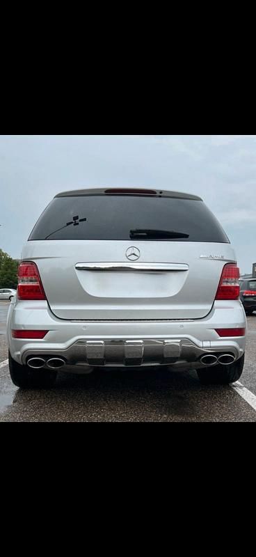 Gebraucht Mercedes ML420 AMG 306 PS (225 kW) 2007 Silber SUV