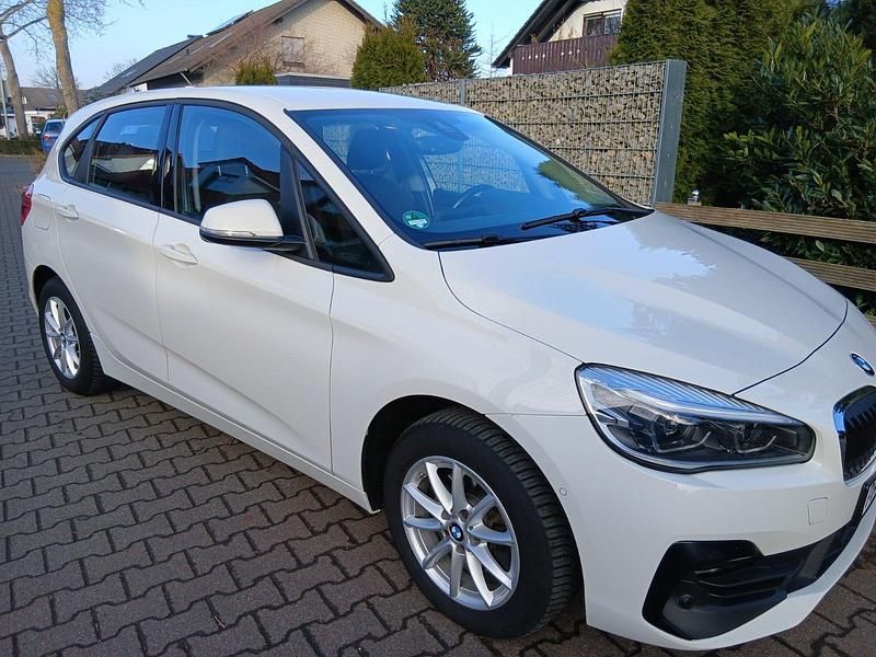 Gebraucht BMW 218 140 PS (102 kW) 2019 Weiß Kombi
