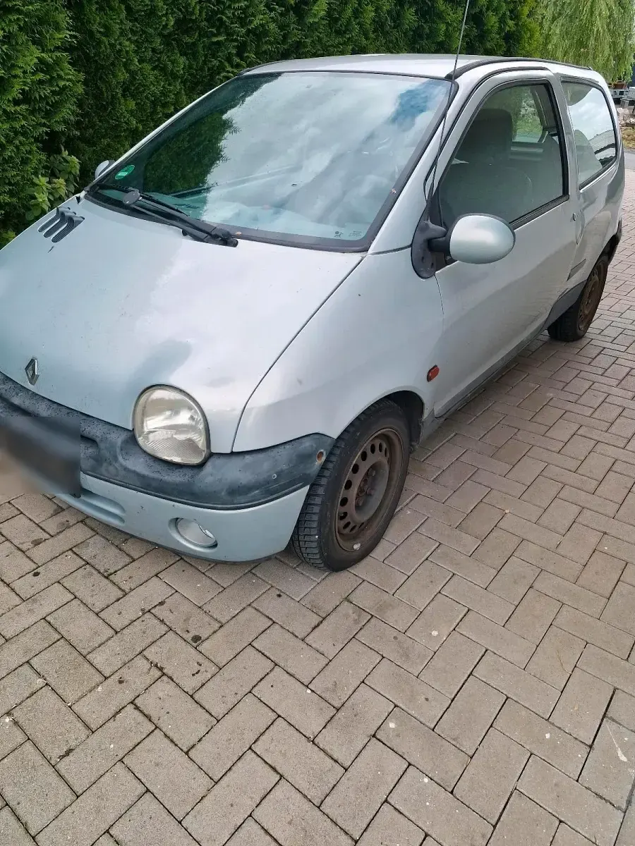 Używany Renault Twingo 75 KM (55 kW) 2004 Szary Hatchback