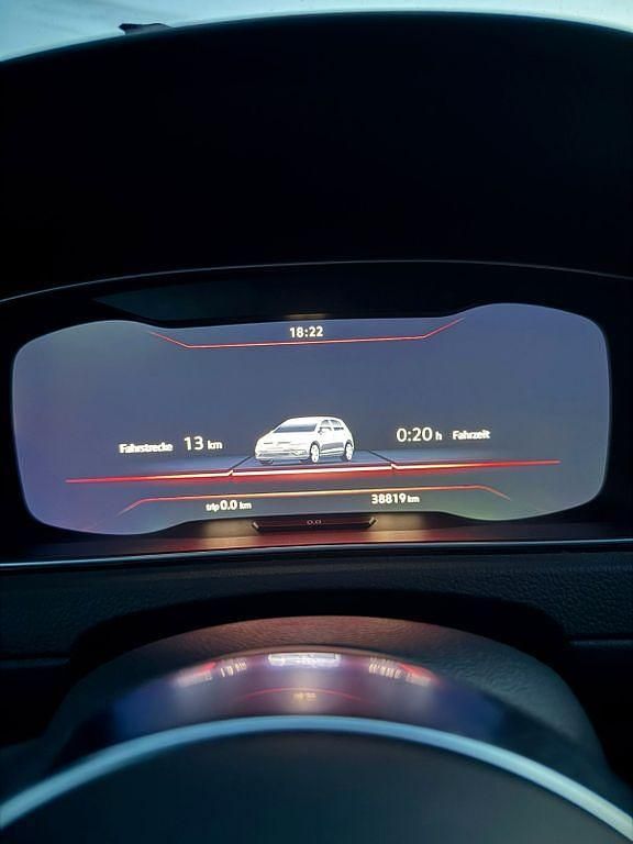 Gebraucht VW Golf VIII GTI 245 PS (180 kW) 2020 Rot Limousine