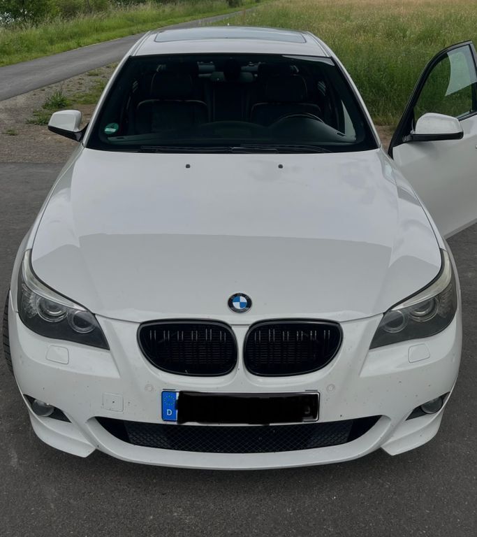 Weiß Gebraucht 2009 BMW 525 M Sport Limousine | 11.250 € (Teuer) - Bild 1/4