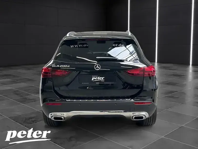 Gebraucht Mercedes GLA200 Progressive 150 PS (110 kW) 2026 Unilack nachtschwarz SUV