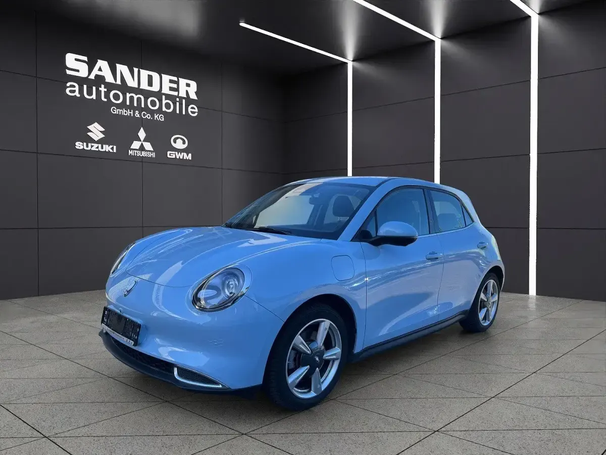 Usata Ora 03 125 kW (171 CV) 2023 Blu Utilitaria