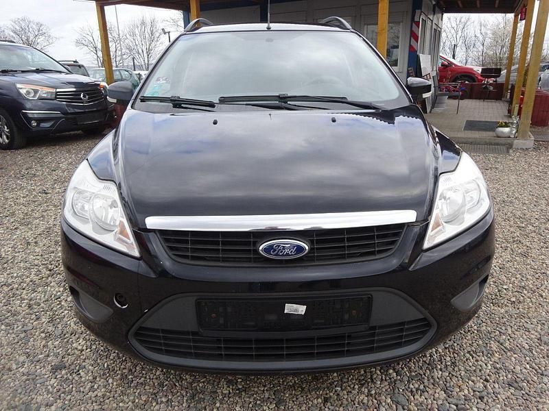 Gebraucht Ford Focus 109 PS (80 kW) 2011 Schwarz Kombi