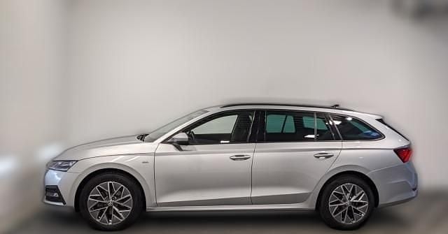 Metallic Gebraucht 2023 Skoda Octavia Tour Kombi | 22.980 € (Fairer Preis) - Bild 1/4