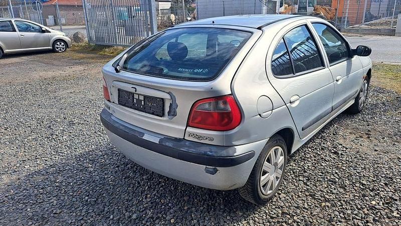 Gebraucht Renault Mégane II 95 PS (69 kW) 2002 Limousine