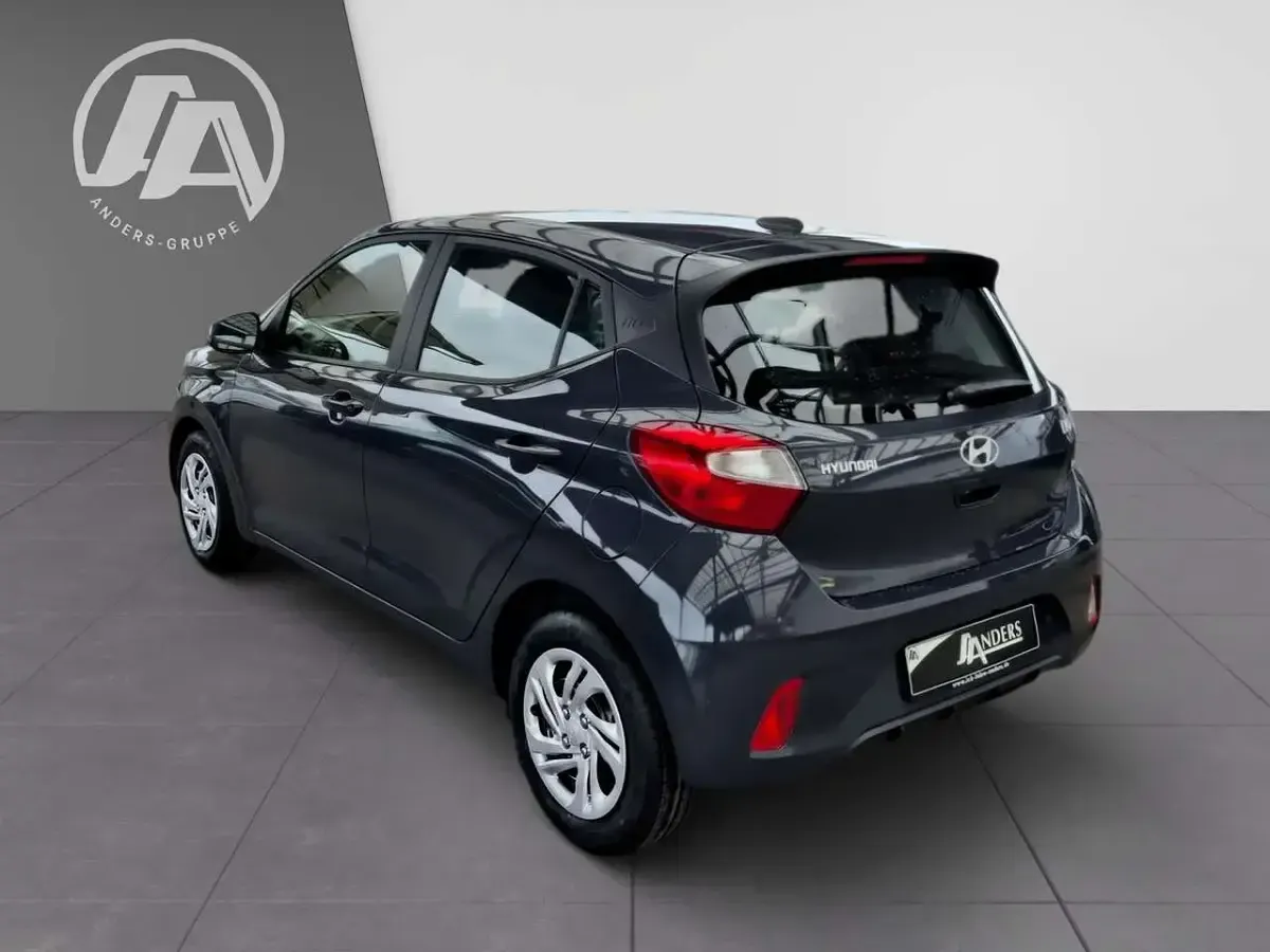 Gebraucht Hyundai i10 Select 67 PS (49 kW) 2025 Schwarz Kleinwagen