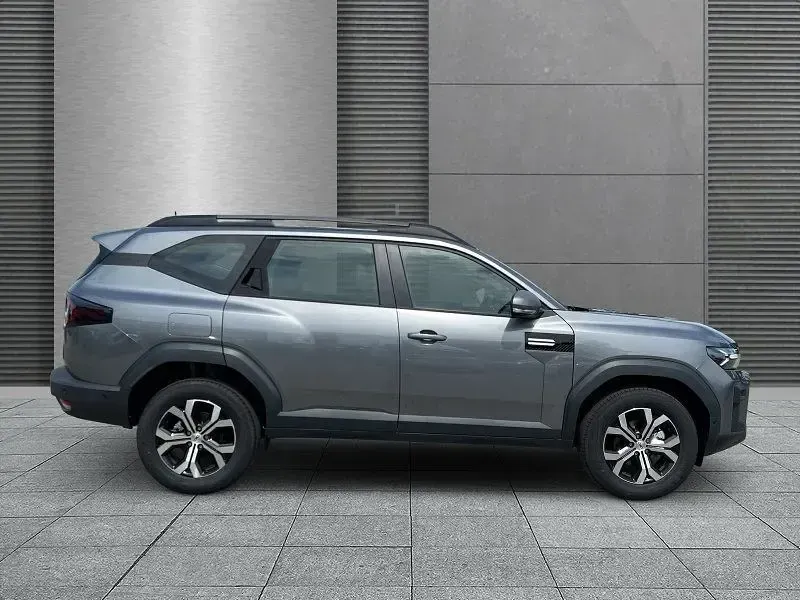 Neu Dacia Bigster Expression 140 PS (102 kW) 2025 Grau metallic SUV