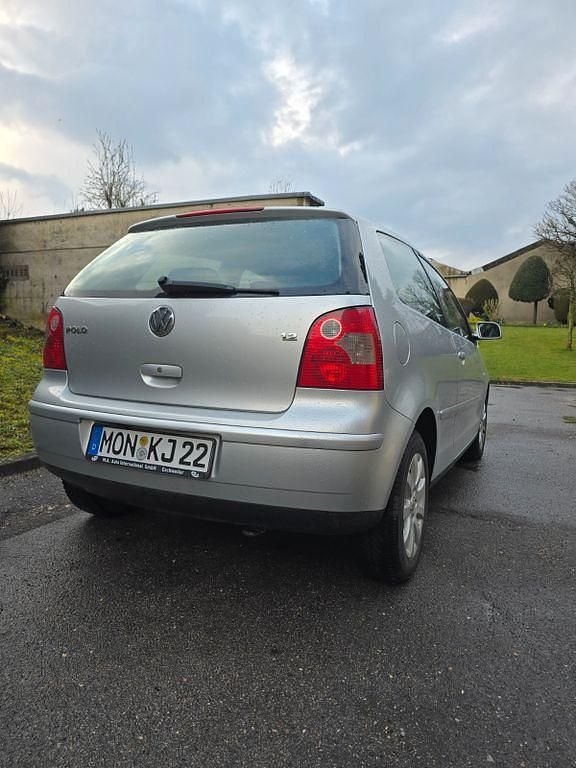 Gebraucht VW Polo Cricket 64 PS (47 kW) 2004 Silber Kleinwagen
