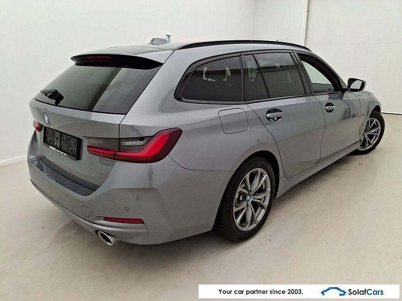 Gebraucht BMW 320e Shadowline 163 PS (119 kW) 2023 Grau Kombi