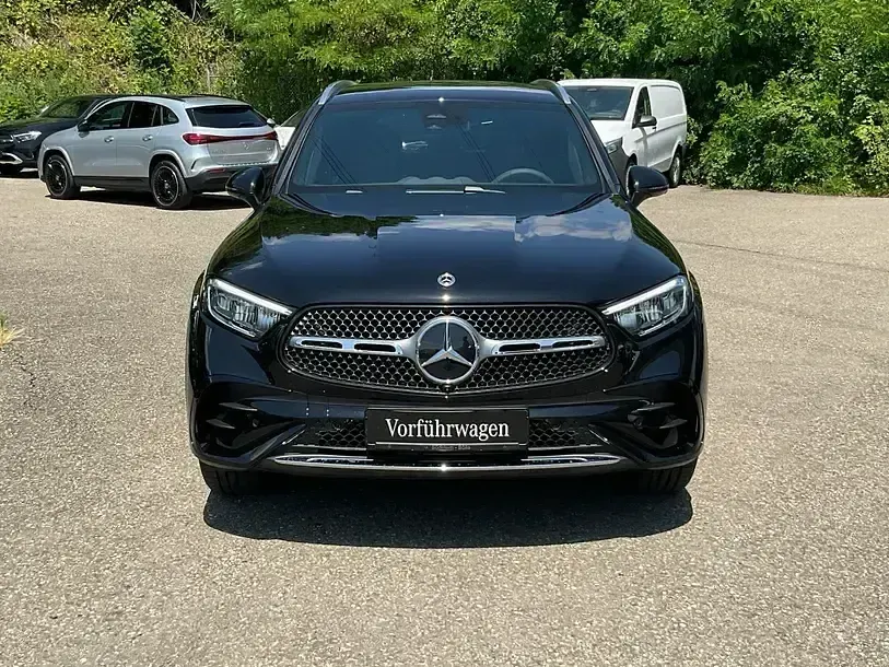 Gebraucht Mercedes GLC200 AMG line 163 PS (119 kW) 2026 Schwarz SUV