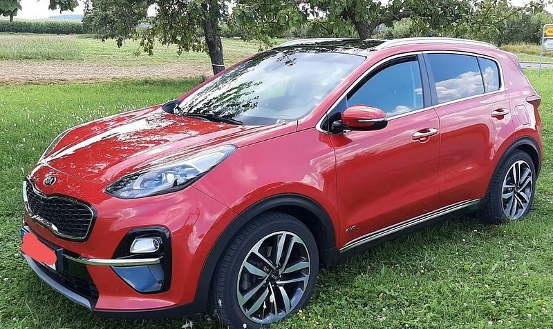 Rot Gebraucht 2018 Kia Sportage Platinum SUV | 18.900 € (Fairer Preis) - Bild 1/4