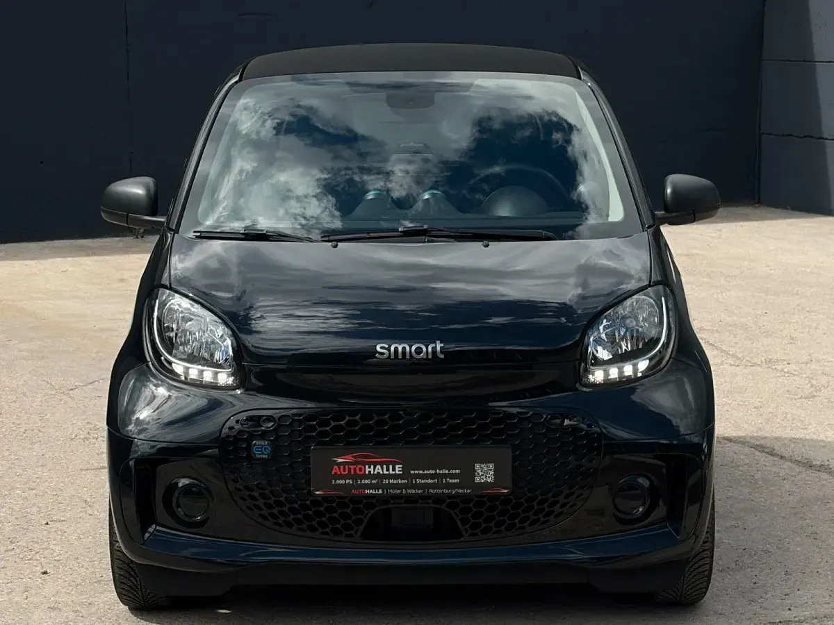 Gebraucht Smart ForTwo Coupé 60 kW (82 PS) 2022 Schwarz Coupé