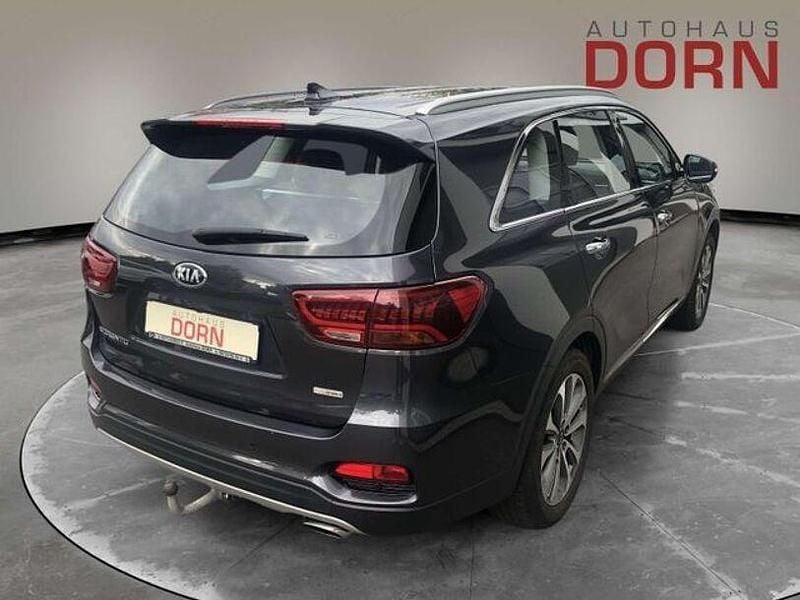 Gebraucht Kia Sorento Vision 200 PS (147 kW) 2019 Grau SUV