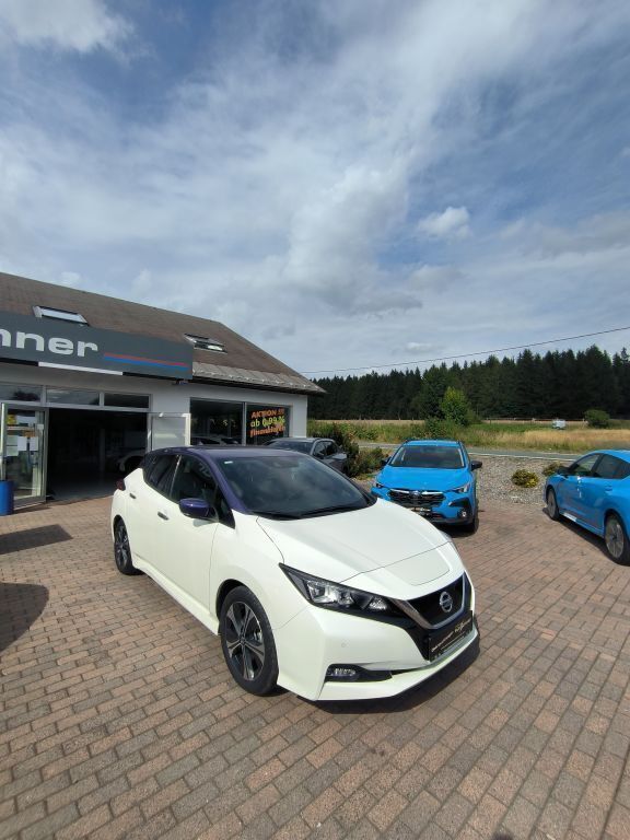 Gebraucht Nissan Leaf Tekna 110 kW (150 PS) 2022 Kleinwagen