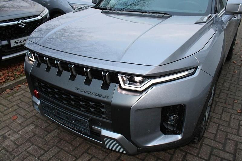 Gebraucht Ssangyong (KGM) Torres Quartz 163 PS (119 kW) 2024 Grau SUV