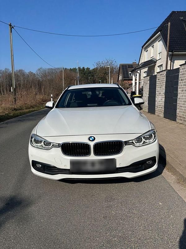 Gebraucht BMW 318 150 PS (110 kW) 2019 Weiß Kombi