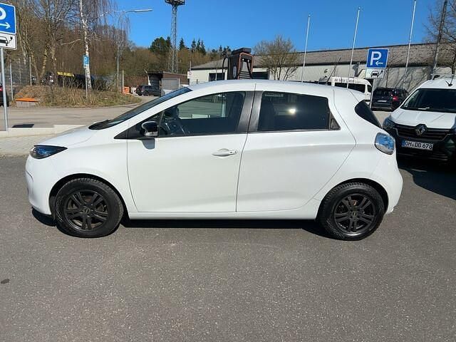 Second-hand Renault Zoe Intens 42 kW (58 CP) 2018 Alb Hatchback