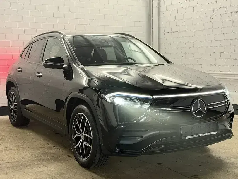Gebraucht Mercedes EQA350 AMG line 214 kW (292 PS) 2022 Nachtschwarz  unilack SUV