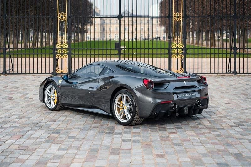 Second-hand Ferrari 488 669 CP (492 kW) 2016 Gri