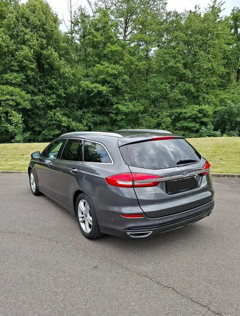 Gebraucht Ford Mondeo Titanium 190 PS (139 kW) 2019 Grau Kombi