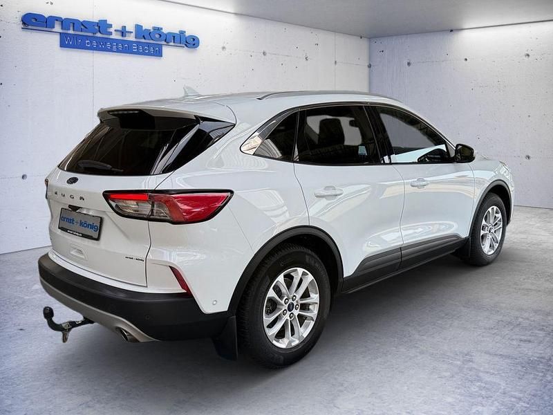 Gebraucht Ford Kuga Titanium 190 PS (139 kW) 2020 Weiß SUV