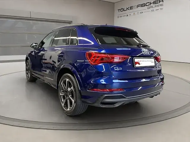 Gebraucht Audi Q3 S-Line 200 PS (147 kW) 2022 Navarrablau metallic SUV