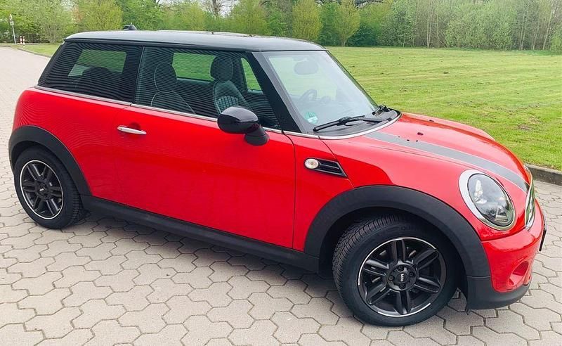 Second-hand Mini Cooper 122 CP (89 kW) 2011 Roșu Hatchback