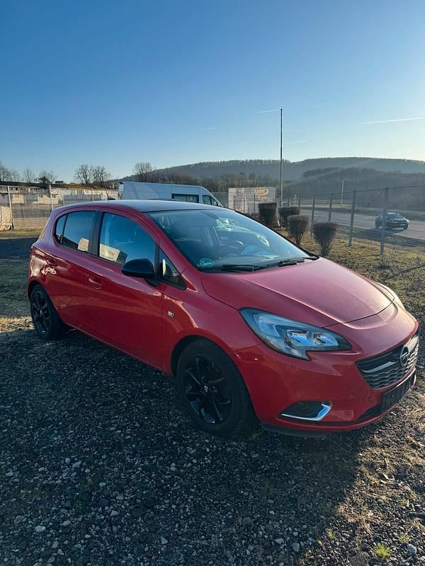 Gebraucht Opel Corsa Color Edition 90 PS (66 kW) 2017 Rot Limousine
