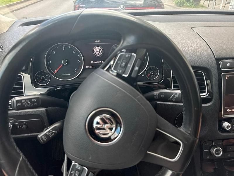 Gebraucht VW Touareg Edition 262 PS (192 kW) 2017 Silber SUV