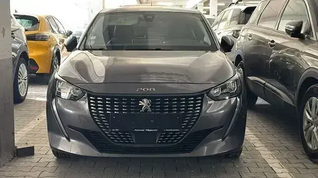 Gebraucht Peugeot 208 Allure 131 PS (96 kW) 2021 Grau Kleinwagen