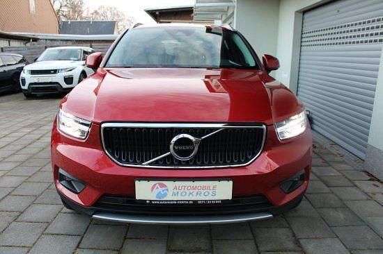 Gebraucht Volvo XC40 Momentum 156 PS (114 kW) 2018 Fusionred SUV