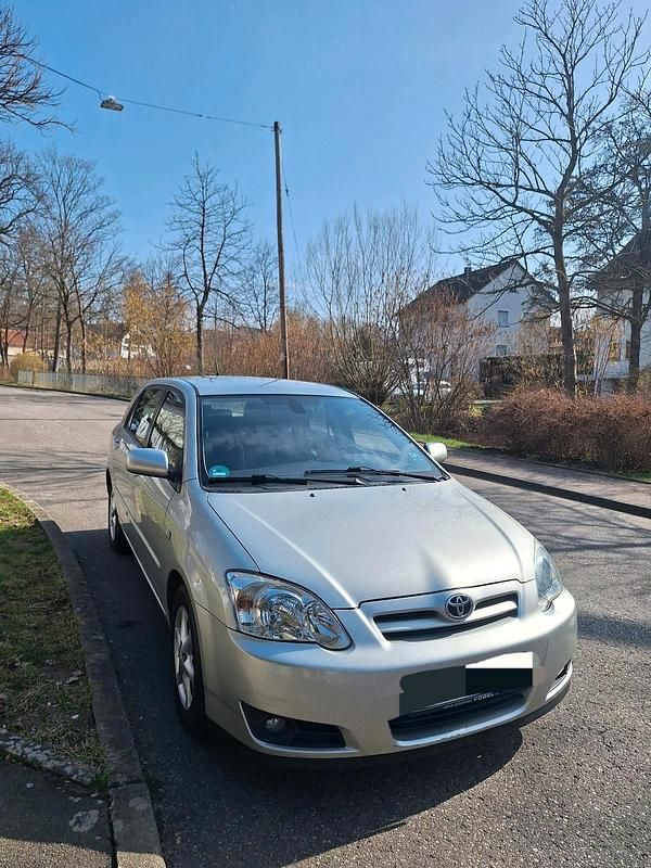 Gebraucht Toyota Corolla 97 PS (71 kW) 2010 Silber Limousine