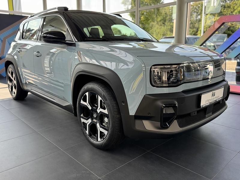 Gebraucht Renault 4 E-Tech Komfort 110 kW (150 PS) 2025 Kumulusblau, black pearlschwarz metallic (blau) SUV