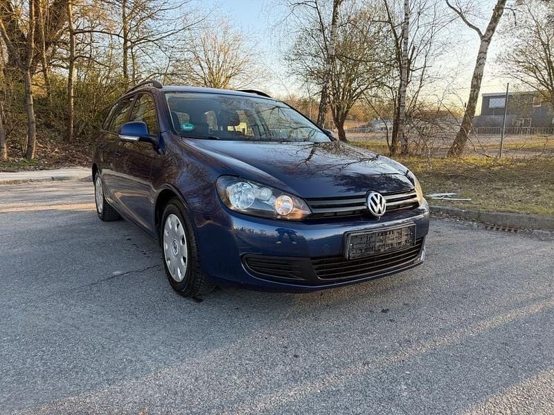 Gebraucht VW Golf VI Trendline 105 PS (77 kW) 2010 Blau Kleinwagen