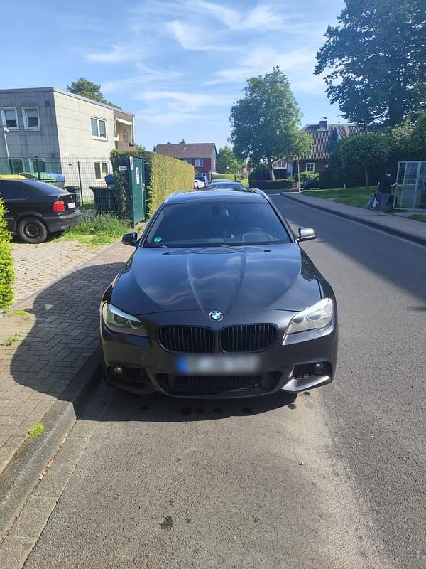 Grau Gebraucht 2011 BMW 535 M Sport Kombi | 12.500 € (Fairer Preis) - Bild 1/4