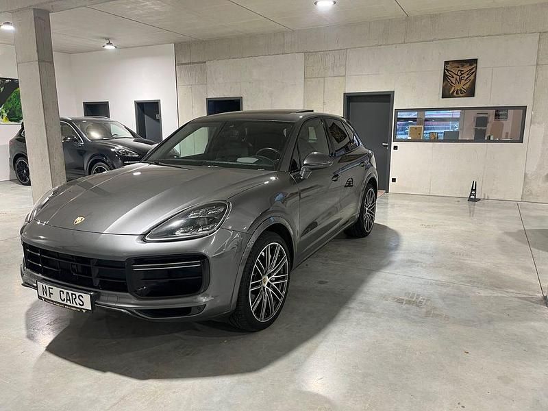 Gebraucht Porsche Cayenne Turbo 549 PS (403 kW) 2019 Quarzitgrau SUV