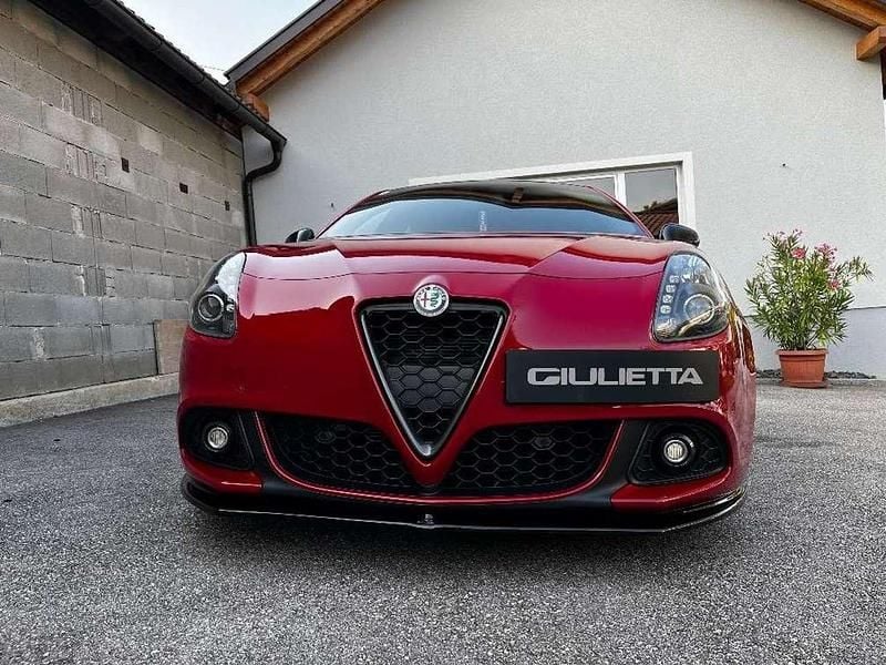 Gebraucht 2015 Alfa Romeo Giulietta Quadrifoglio Verde Kleinwagen | 15.500 € (Guter Preis) - Bild 1/4