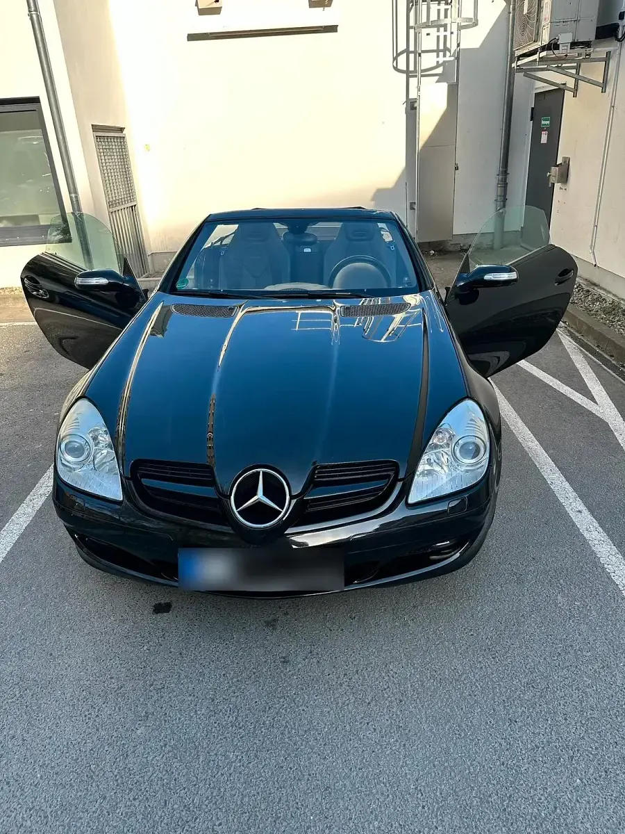 Gebraucht Mercedes SLK200 163 PS (119 kW) 2007 Schwarz Cabrio
