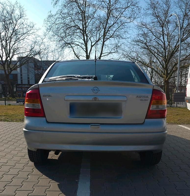 Gebraucht Opel Astra 2001 Silber Kleinwagen