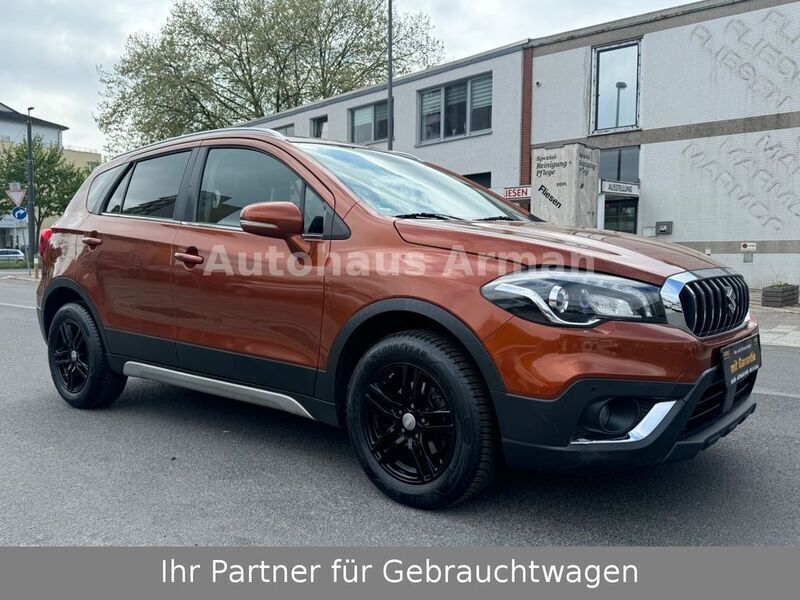 Beige Gebraucht 2017 Suzuki SX4 S-Cross Club SUV | 9.990 € (Guter Preis) - Bild 1/4