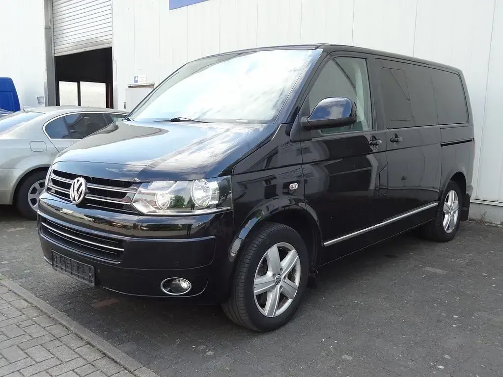 Gebraucht VW T5 Comfortline 179 PS (131 kW) 2011 Schwarz Van