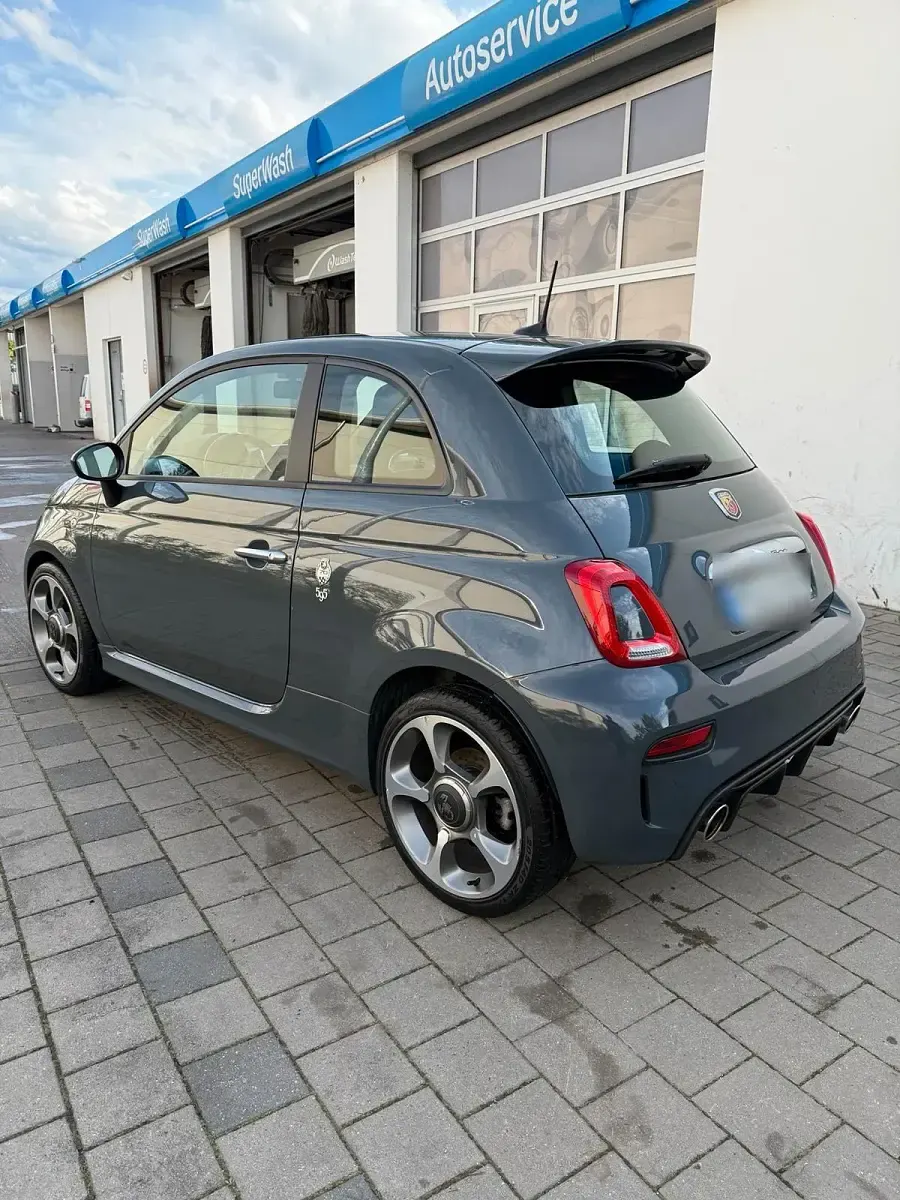 Gebraucht Abarth 595 70th Anniversary 145 PS (106 kW) 2019 Grau Kleinwagen