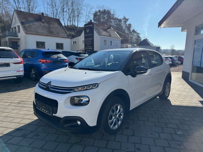 Weiß Gebraucht 2019 Citroën C3 Feel Kleinwagen | 9.300 € (Guter Preis) - Bild 1/4