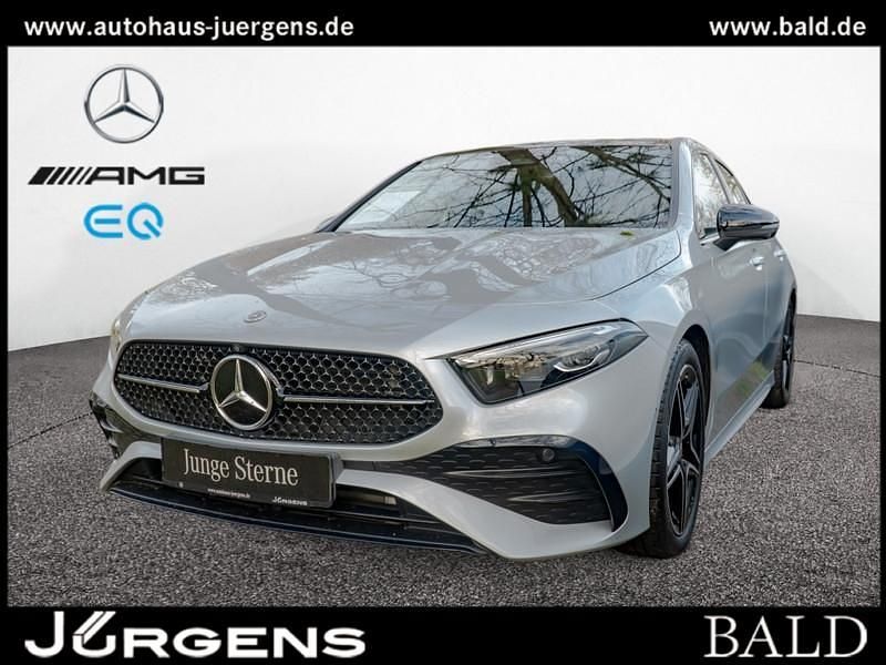 Iridiumsilber metallic Gebraucht 2023 Mercedes A220 AMG Limousine | 36.690 € (Fairer Preis) - Bild 1/4
