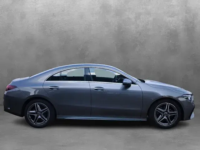 Gebraucht Mercedes CLA180 AMG 136 PS (100 kW) 2025 Lack mountaingrau Coupé