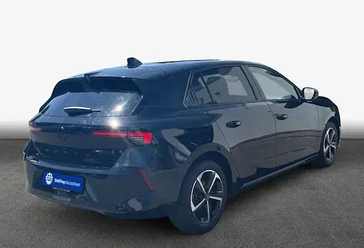 Gebraucht Opel Astra 131 PS (96 kW) 2025 Karbon schwarz metallic (metallic) Kleinwagen