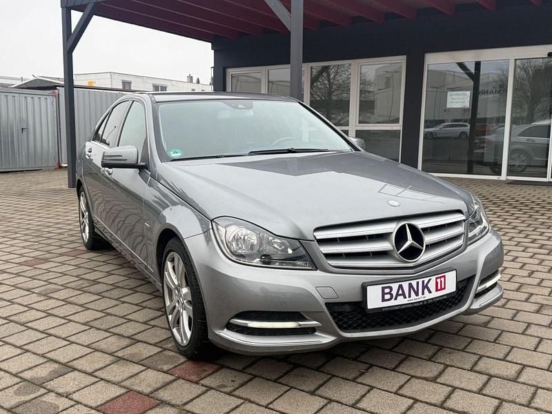 Gebraucht Mercedes C200 136 PS (100 kW) 2011 Silber Limousine