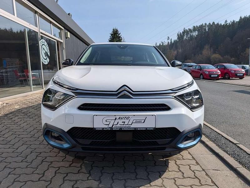 Gebraucht Citroën e-C4 Feel 100 kW (136 PS) 2021 Polarweiß Limousine